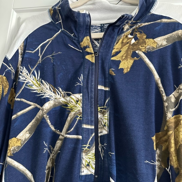 Women’s plus size 4X three quarter zip lightweight pullover navy camo print. - Picture 5 of 7